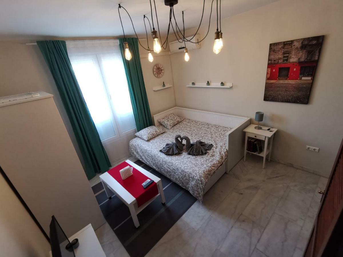 **** Genuar Apartments Malaga Center ภายนอก รูปภาพ