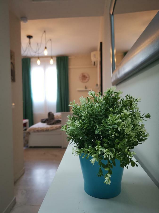 **** Genuar Apartments Malaga Center ภายนอก รูปภาพ